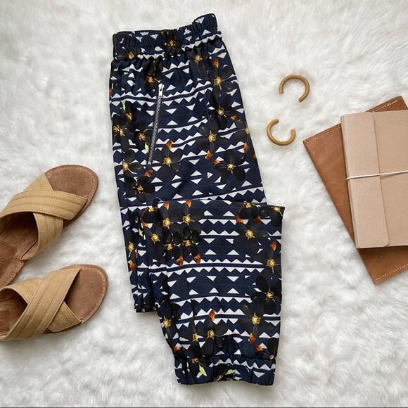 J. Crew Geometric Print Joggers Size 00 - Picture 7 of 7